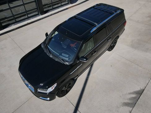 Used 2019 Lincoln Navigator L Reserve image 68