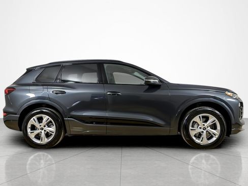 Used 2025 Audi Q6 e-tron Premium w/ Convenience Package RWD image 6