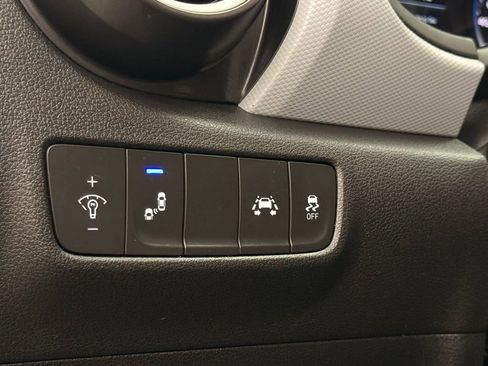 Used 2018 Hyundai Kona SEL w/ SEL Tech Package 02 image 29