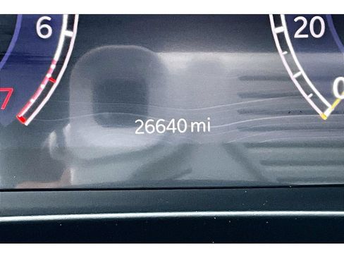 Certified 2025 Jeep Grand Cherokee Limited RWD image 21
