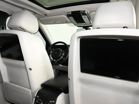 Used 2019 Rolls-Royce Cullinan image 19