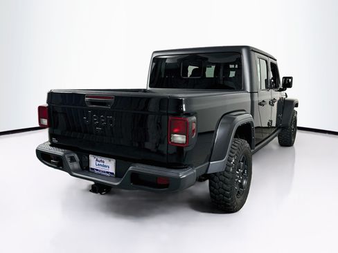 Used 2023 Jeep Gladiator Sport AWD/4WD image 5