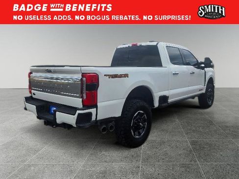 Used 2024 Ford F250 Platinum w/ Tremor Off-Road Package AWD/4WD image 4