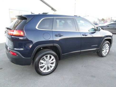 Used 2014 Jeep Cherokee Limited w/ Luxury Group image 6