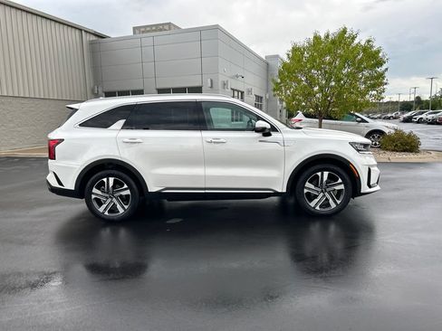 Certified 2023 Kia Sorento EX AWD/4WD image 6