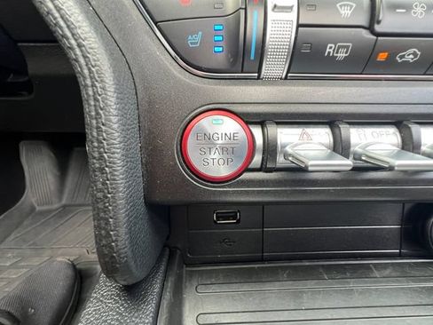 Used 2022 Ford Mustang GT Premium RWD image 19