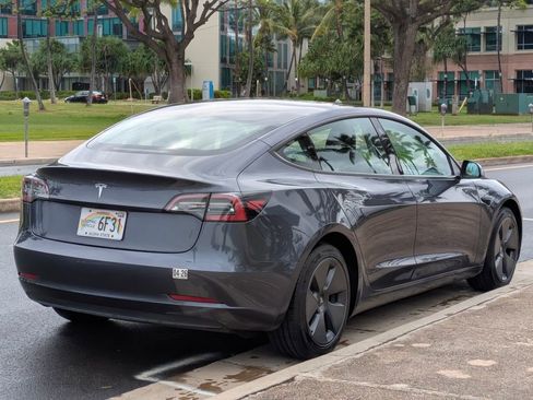 Used 2023 Tesla Model 3 Standard Range RWD image 5
