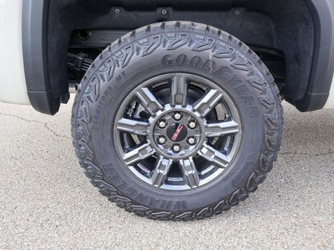 New 2026 GMC Sierra 1500 AT4X AWD/4WD image 32