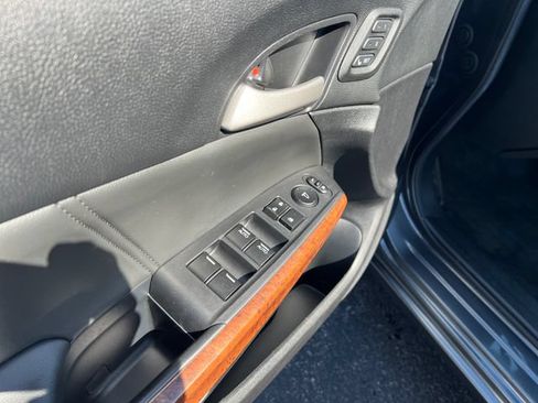 Used 2012 Honda Accord EX-L image 11