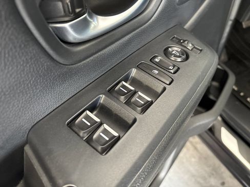 Used 2025 Honda Pilot EX-L image 15