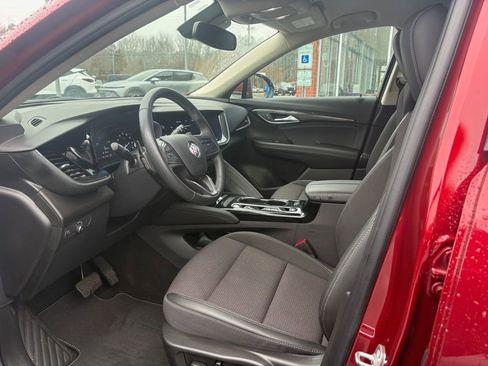 Used 2023 Buick Envision Preferred image 12