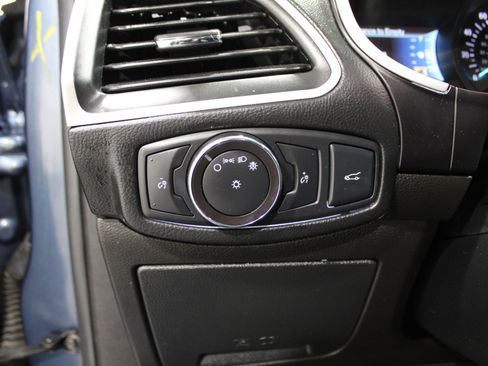 Used 2018 Ford Edge SEL w/ Equipment Group 201A image 9