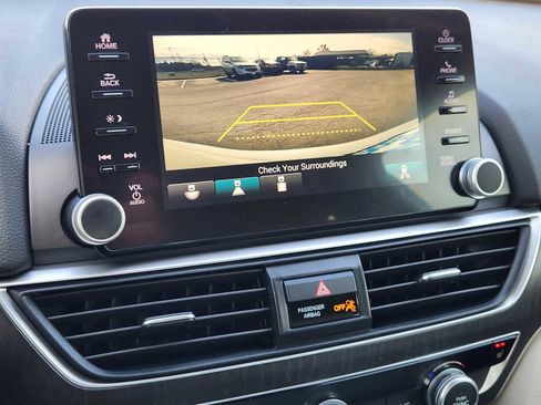 Used 2019 Honda Accord EX-L image 18