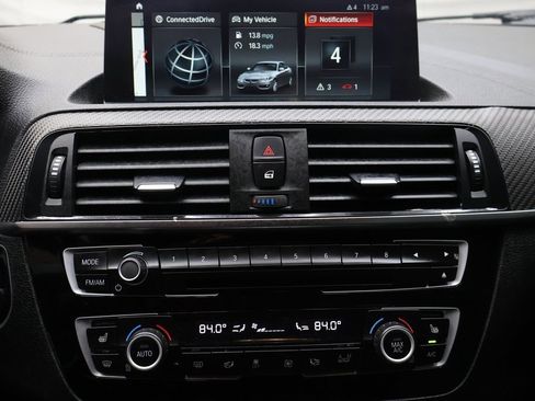 Used 2018 BMW M2 image 20