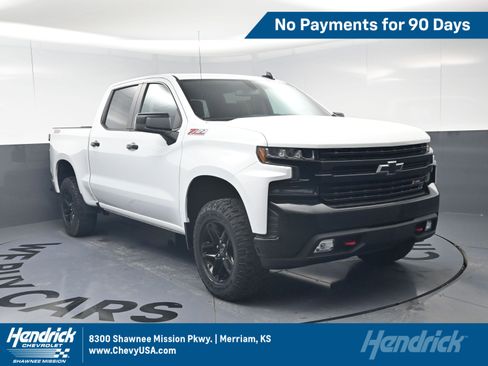 Used 2021 Chevrolet Silverado 1500 LT Trail Boss w/ Convenience Package II AWD/4WD image 1