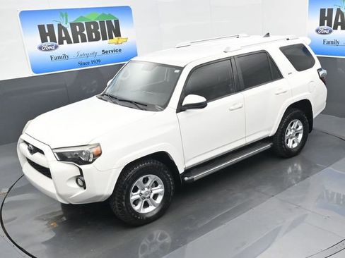 Used 2017 Toyota 4Runner SR5 image 23