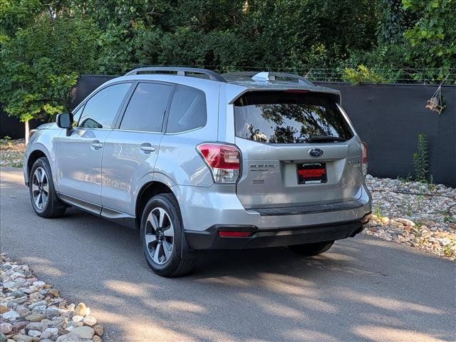 Used 2017 Subaru Forester 2.5i Limited AWD/4WD image 3