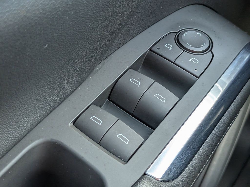 Certified 2024 Chevrolet Traverse LS w/ LPO, Floor Liner Package FWD image 22