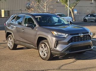 Used 2025 Toyota RAV4 LE AWD/4WD video 3