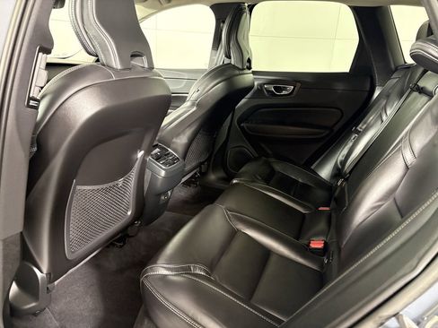 Used 2023 Volvo XC60 B5 Ultimate image 36