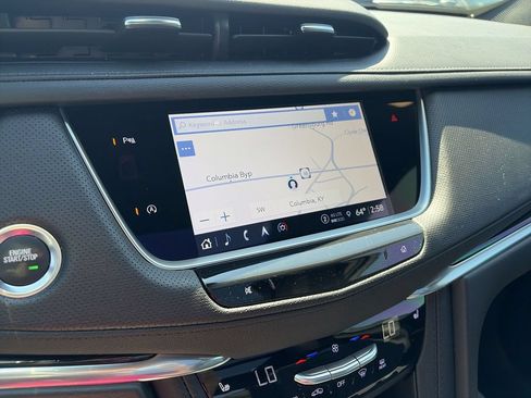 Used 2023 Cadillac XT5 Premium Luxury AWD/4WD image 16