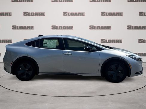 New 2026 Toyota Prius LE FWD image 6