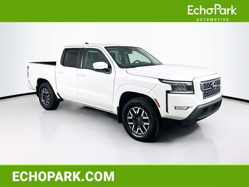 Used 2024 Nissan Frontier SL image 1