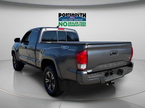 Used 2017 Toyota Tacoma TRD Sport w/ Tow Package (A/T) AWD/4WD image 22