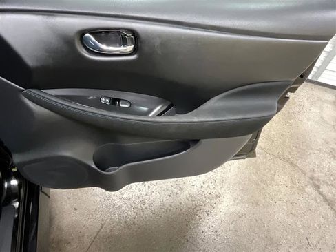 Used 2020 Nissan Leaf SV Plus w/ SV Plus Technology Package image 17