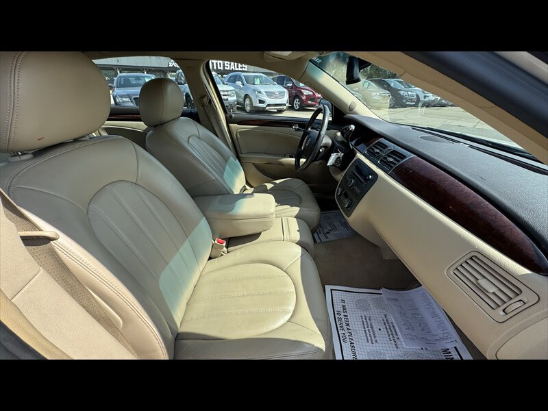 Used 2011 Buick Lucerne CXL w/ Driver Confidence Package FWD image 11