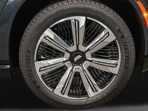 New 2026 Cadillac Escalade IQ Luxury 1 image 16