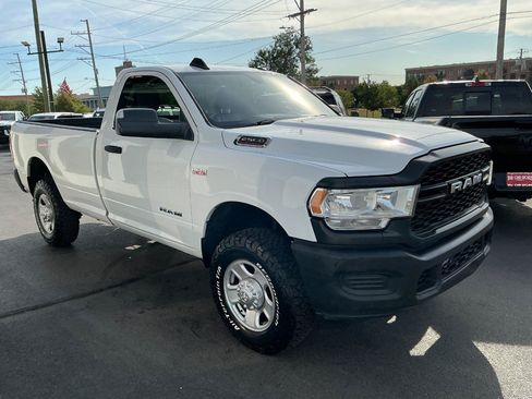 Used 2022 RAM 2500 Tradesman AWD/4WD image 3