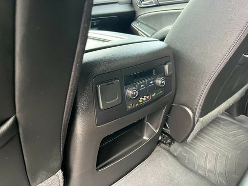 Used 2016 Chevrolet Tahoe LT AWD/4WD image 22