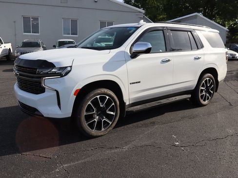 Used 2022 Chevrolet Tahoe RST AWD/4WD image 2
