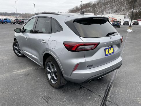 Certified 2023 Ford Escape ST-Line w/ Tech Pack #1 AWD/4WD image 7