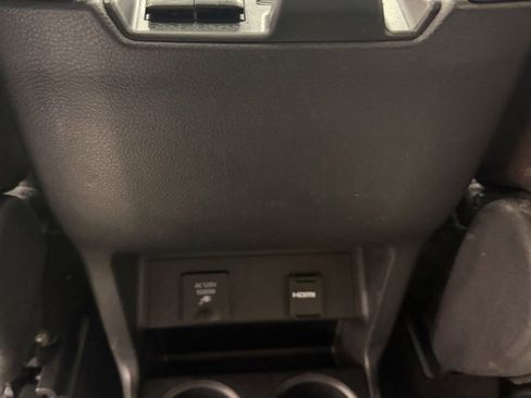 Certified 2021 Toyota Sienna Platinum image 26