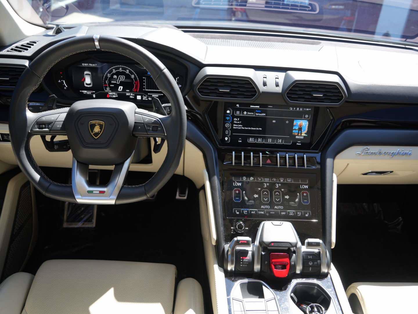 Used 2023 Lamborghini Urus S AWD/4WD image 9