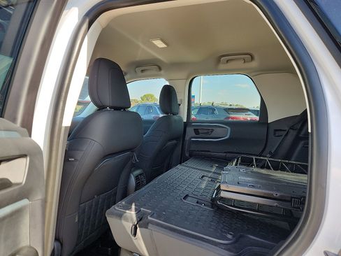 Used 2023 Ford Bronco Sport Badlands image 12