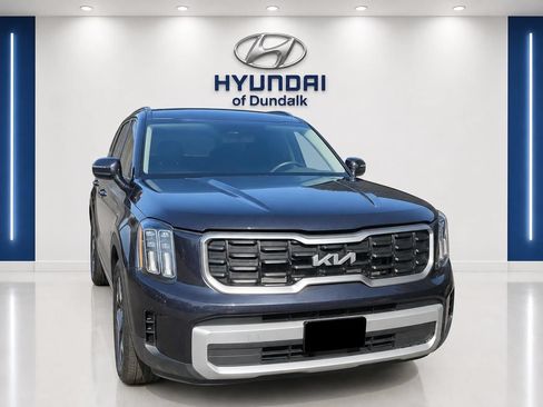 Used 2025 Kia Telluride S FWD image 4