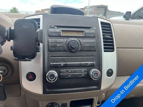 Used 2010 Nissan Frontier SE w/ SE Value Truck Pkg AWD/4WD image 11