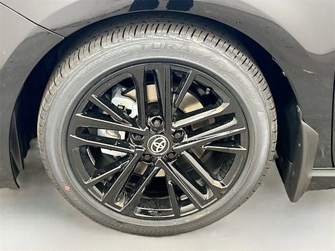 New 2026 Toyota Camry SE image 9