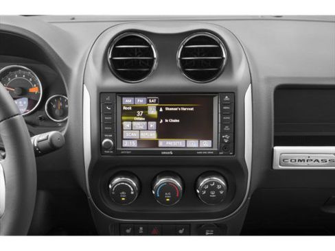Used 2015 Jeep Compass High Altitude FWD image 13