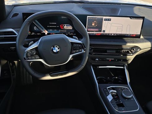 Used 2025 BMW 330i Sedan image 11