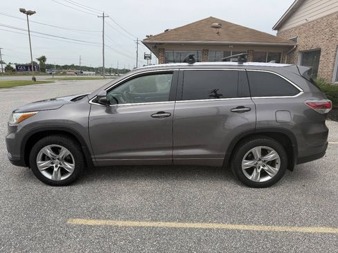 Used 2015 Toyota Highlander Limited AWD/4WD image 5