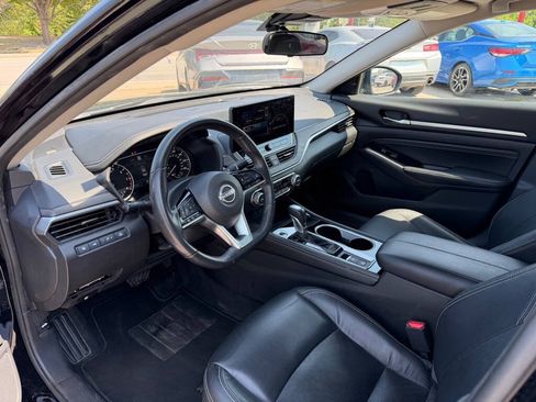Used 2023 Nissan Altima 2.5 SL FWD image 8