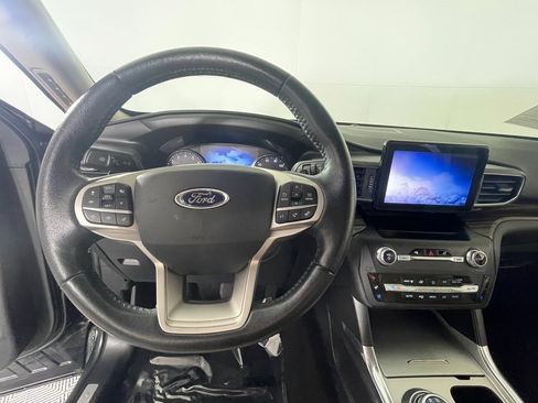 Used 2020 Ford Explorer Limited w/ Class III Trailer Tow Package image 15