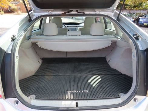 Used 2010 Toyota Prius Three image 8