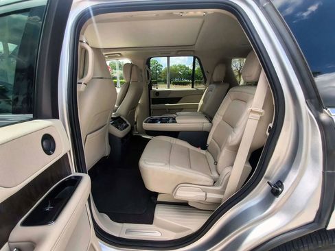 Used 2020 Lincoln Navigator Reserve w/ Equipment Group 201A Reserve RWD image 37