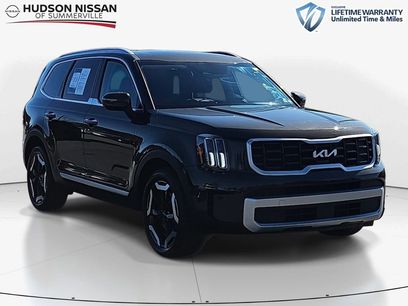 Used 2023 Kia Telluride S w/ S Sunroof Package