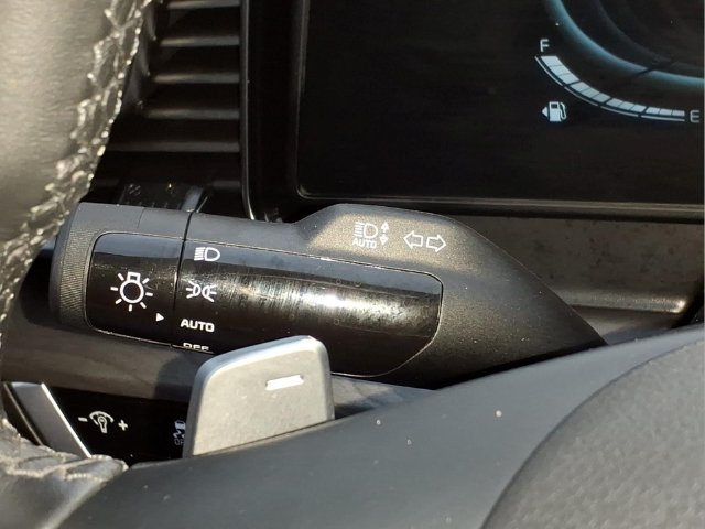 Used 2025 Kia Sportage X-Line AWD/4WD image 28